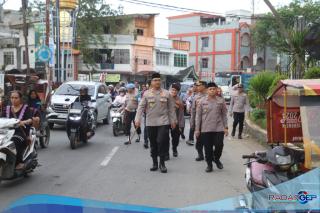 Patroli Jalan Kaki! Kapolres Langkat Pastikan Pedagang Takjil Bebas dari Pungli